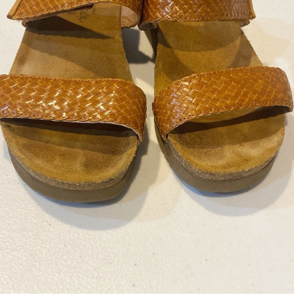 NAOT Blake Sandal - Picture 4 of 10